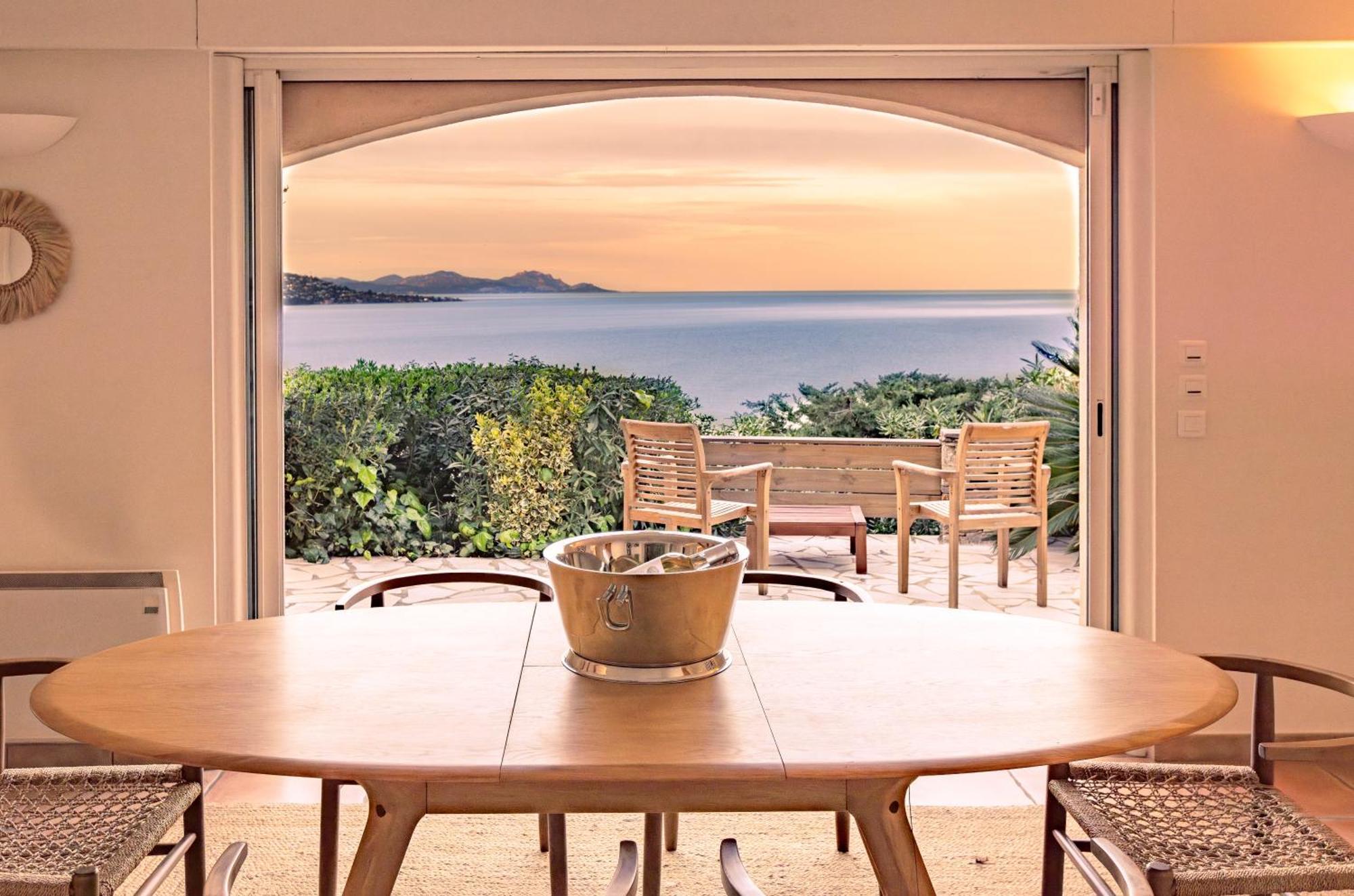 Superbe Villa, Incroyable Vue Mer, Piscine Chauffee, Climatisee Sainte-Maxime Eksteriør bilde